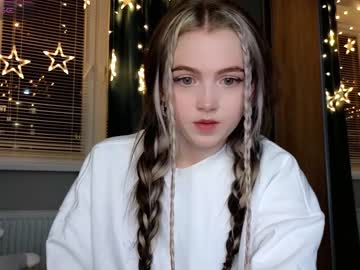 webcam girl small_blondee image #5725927