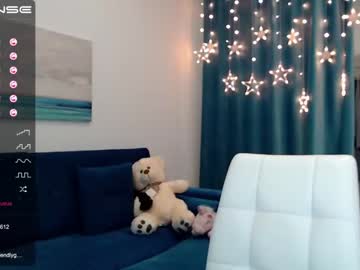 webcam girl small_blondee image #1352500
