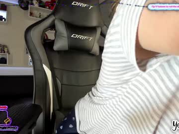 webcam girl yesikasaenz image #579773