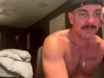 Cam for bi_daddy_nextdoor