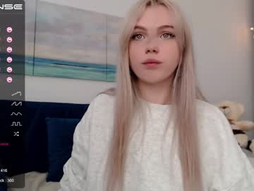 webcam girl small_blondee image #1478041