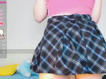 webcam girl small_blondee image #3152038