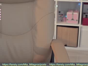 webcam girl mia_milagros image #2173070