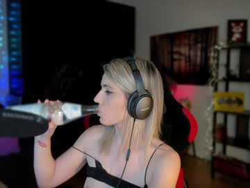 webcam girl kimilee22 image #4705581