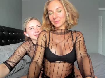 webcam couple mrs_kiss_vhs image #4087126