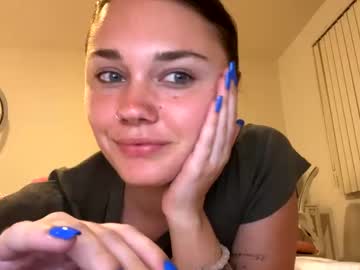 webcam girl queencassidyy image #5037723