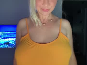 webcam girl kiradivine image #2443960
