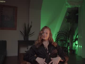 webcam girl chillwithkira image #1051367