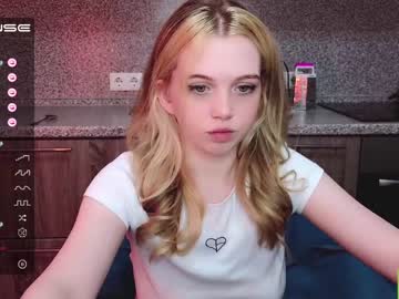 webcam girl small_blondee image #4255541