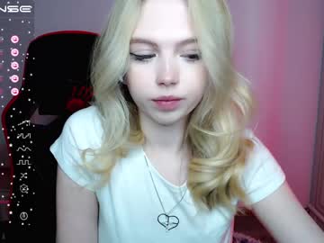 webcam girl small_blondee image #3811254