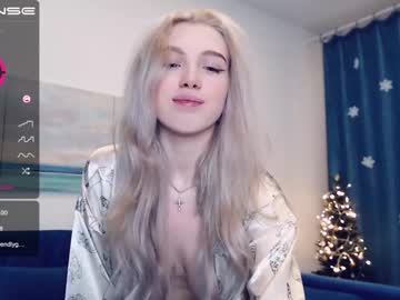 webcam girl small_blondee image #886948