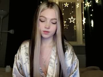 webcam girl small_blondee image #5682735