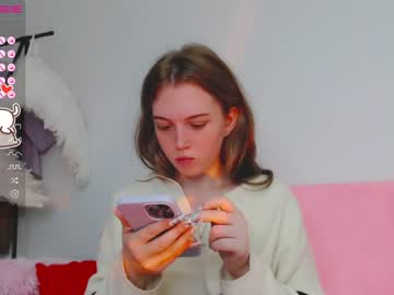 webcam girl small_blondee image #3139333