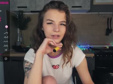 webcam girl sweet_idol image #1986007