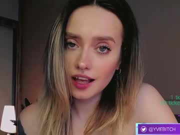 webcam girl _yvie_ image #3896784