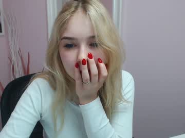 webcam girl lila_page image #1148073