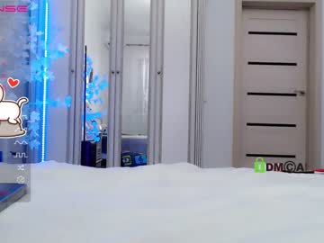 webcam girl small_blondee image #3581058
