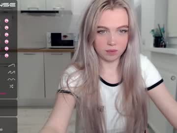 webcam girl small_blondee image #1086915