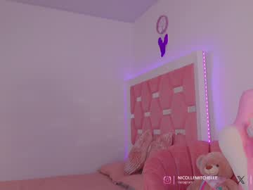 webcam girl nicolle_mitchelle image #6629908