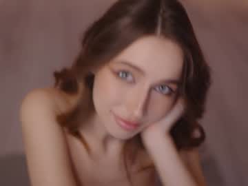 webcam girl silent_chill image #5875833