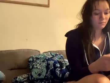webcam couple kylieexoxoxo2432 image #6099061