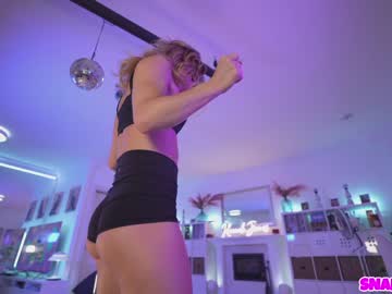 webcam girl hannahjames710 image #4717582