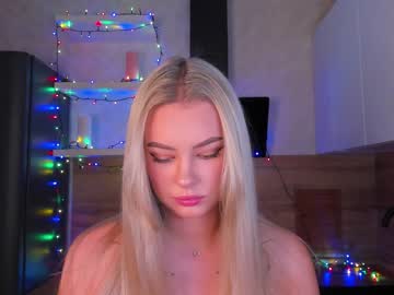 webcam girl 8a8y_nura image #747770