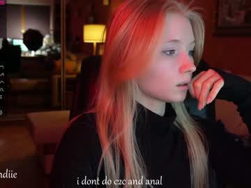 webcam girl bestblondiiecb image #3912755