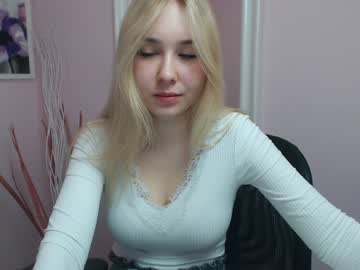 webcam girl lila_page image #1111754