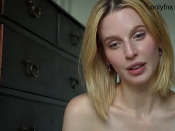 webcam girl ellaa91 image #5610200