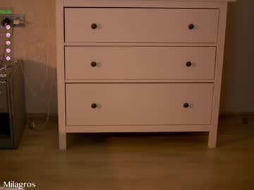 webcam girl mia_milagros image #4286287