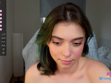 webcam girl lily_ewing image #5313404