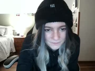 webcam girl pixelatedprincess image #2889980