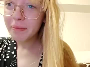 webcam girl blonde_katie image #5725327