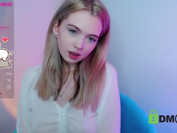 webcam girl small_blondee image #3372725