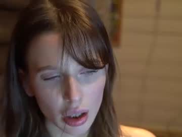 webcam girl ellaa91 image #827978