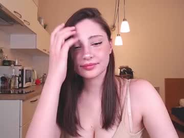 webcam girl funnybunny3579 image #4275654
