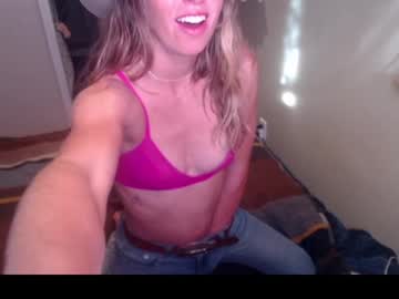 webcam girl lucy_gooosey image #3411620