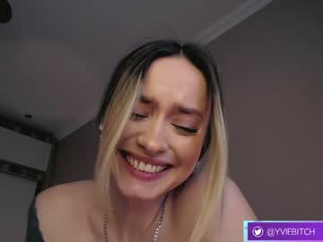 webcam girl _yvie_ image #3781821