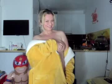 webcam girl kiradivine image #3081614