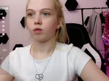 webcam girl small_blondee image #4324618
