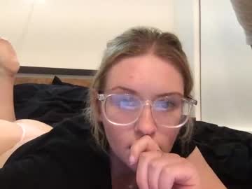 Cam for hellogoodbi9999