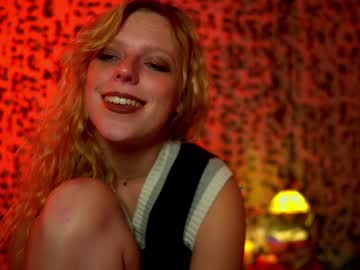 webcam girl crimsonxrapture image #154800