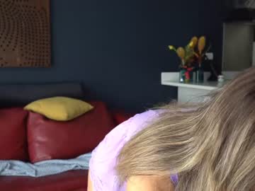 webcam girl beyllove_d image #2233737