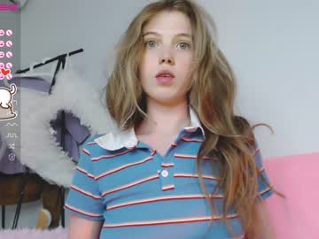 webcam girl small_blondee image #3138477