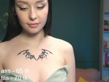 webcam girl ella_knockers_xl image #1226834
