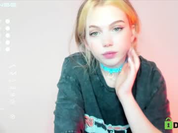 webcam girl small_blondee image #4145491