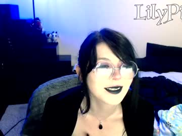 webcam girl lilypixel image #952525