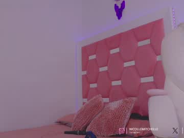 webcam girl nicolle_mitchelle image #6920045