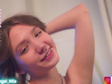 webcam girl angels_kiss image #6594375